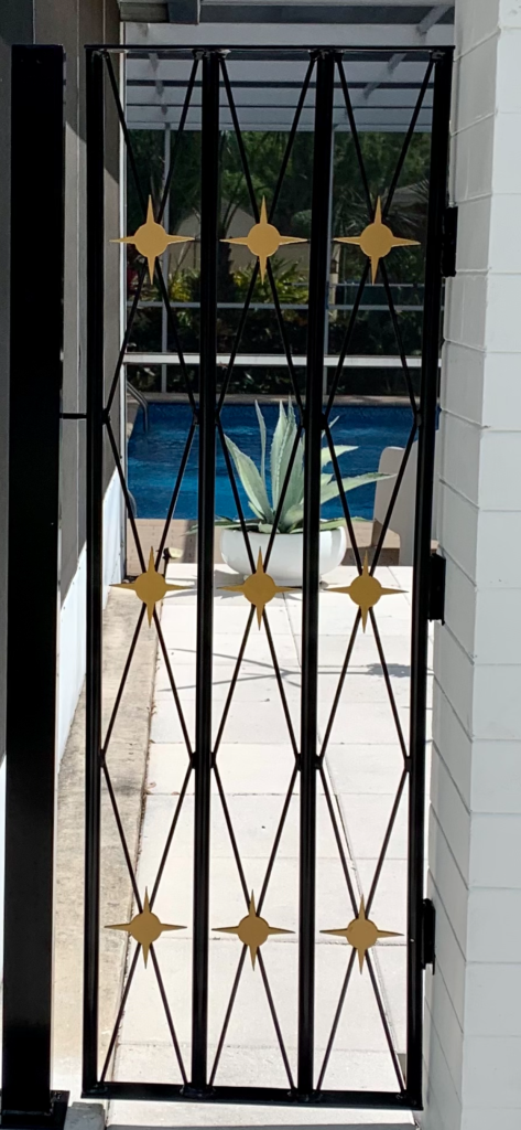 Breeze way gate